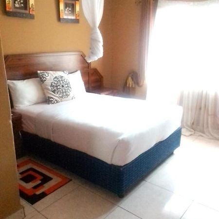 Eland Lodge Livingstone Ngoại thất bức ảnh