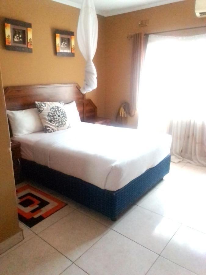 Eland Lodge Livingstone Ngoại thất bức ảnh