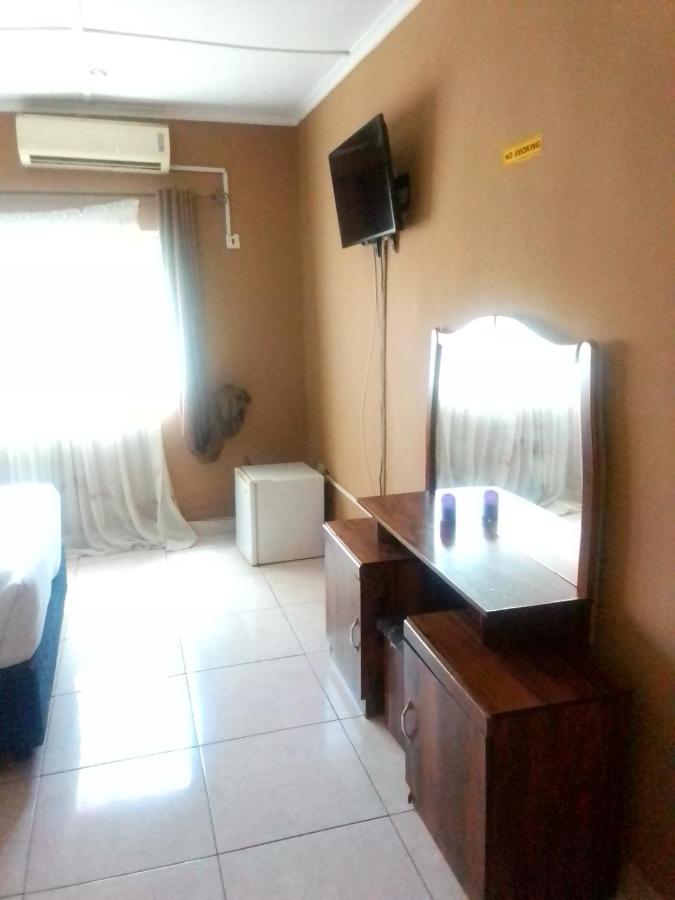 Eland Lodge Livingstone Ngoại thất bức ảnh